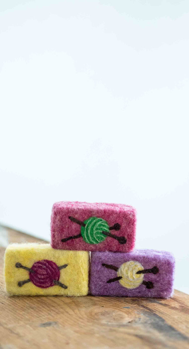The Pink Toque» Knit & Crochet Soapmaking Tutorials » DIY: Batman Soap  Tutorial